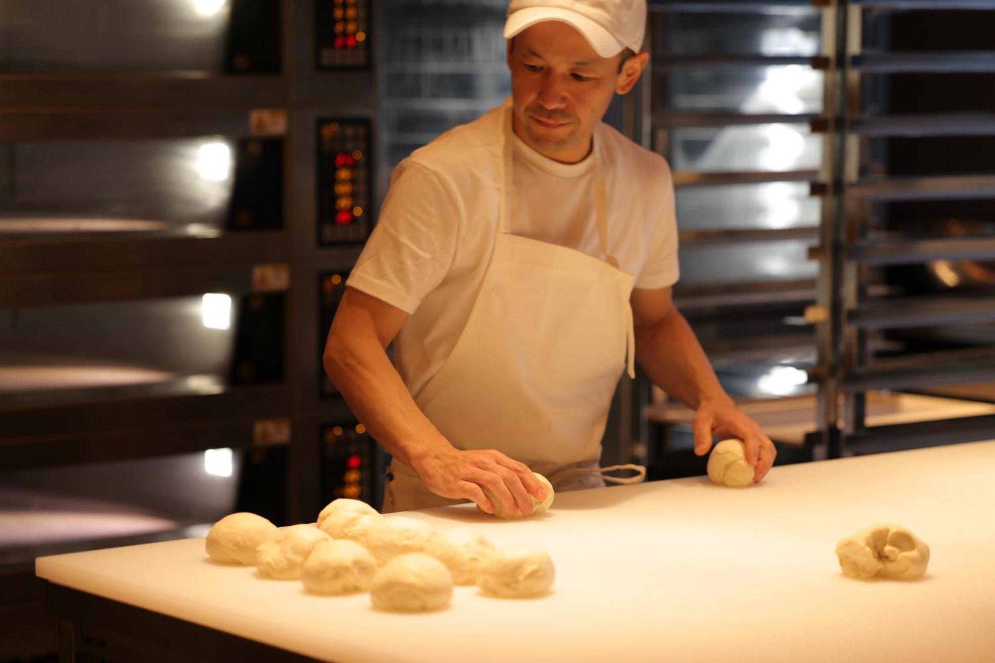 Nohga Hotel Kiyomizu Kyoto Dış mekan fotoğraf A baker preparing bread dough